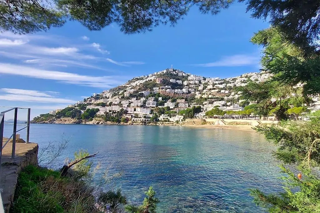 Sunsetmare Vacational Apartment Roses Spain