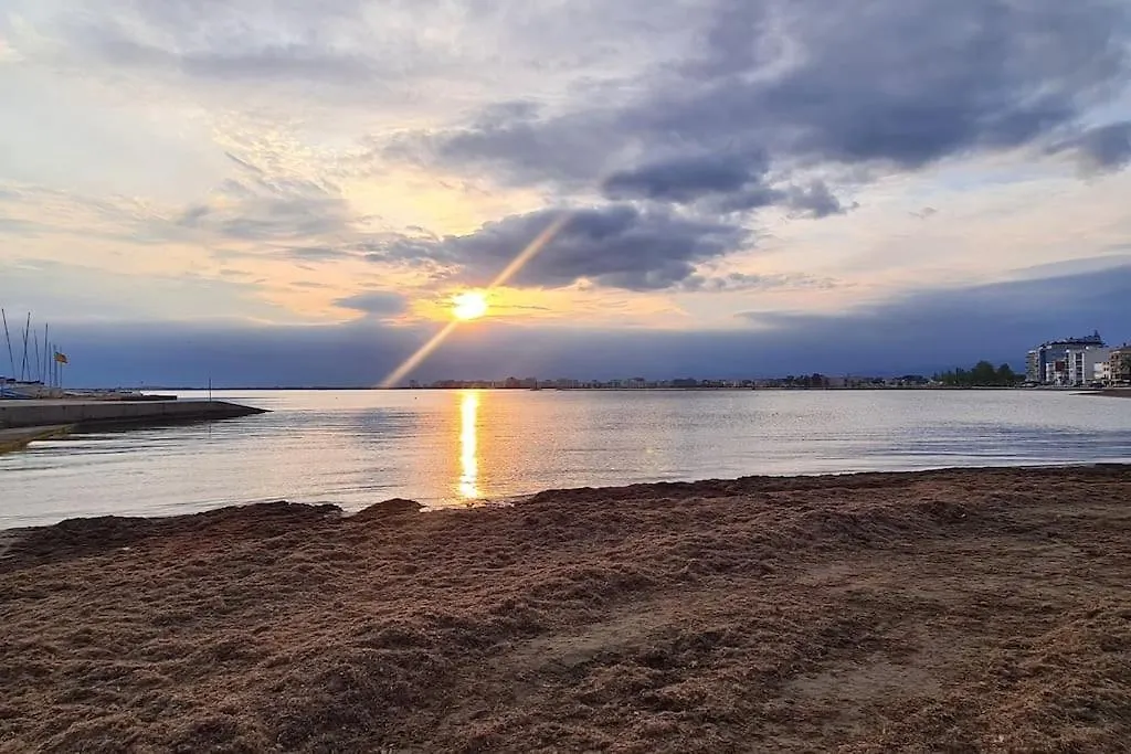 Sunsetmare Vacational Apartment Rosas